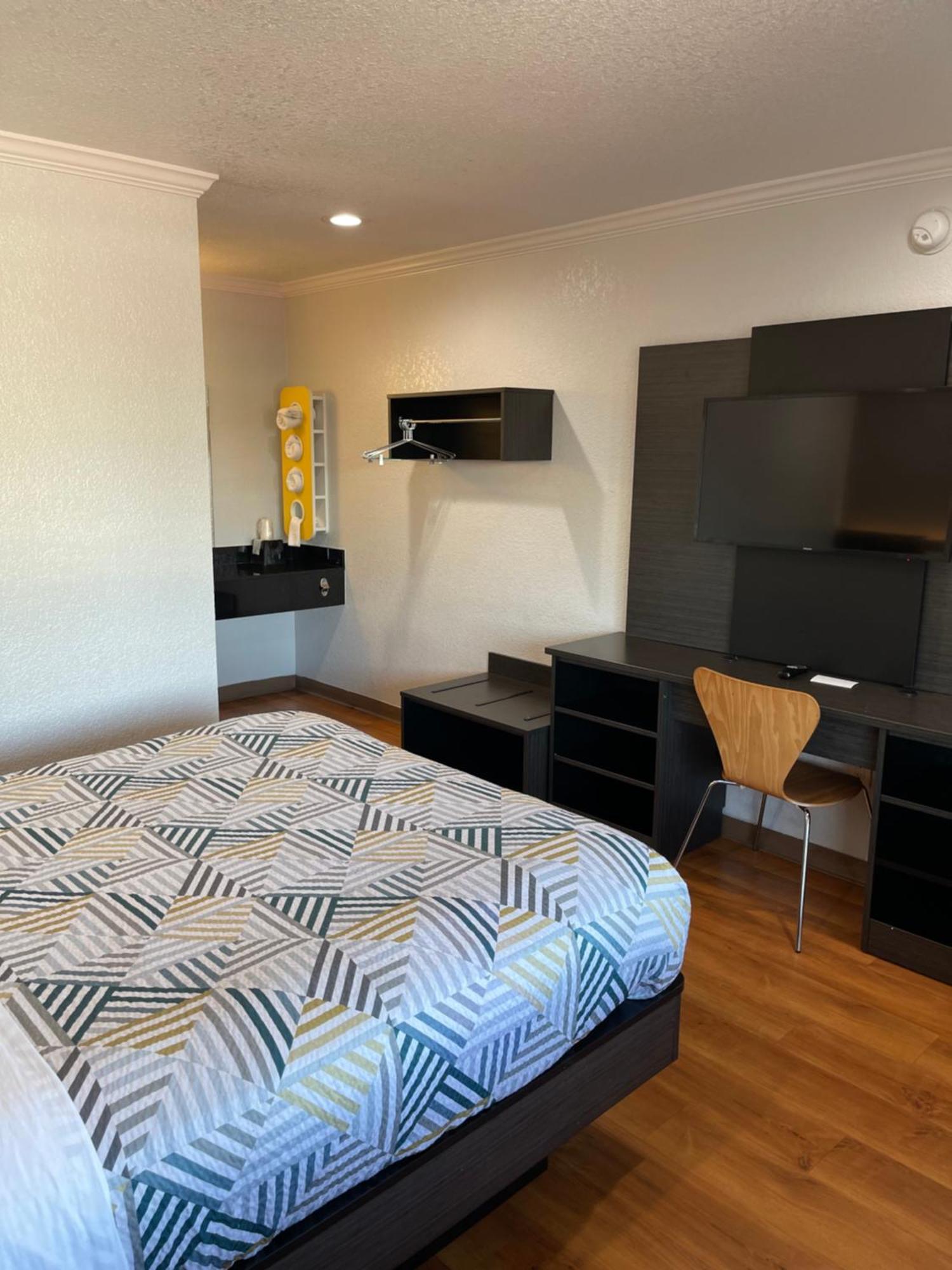 Motel 6 Sacramento, Ca - Downtown Eksteriør bilde