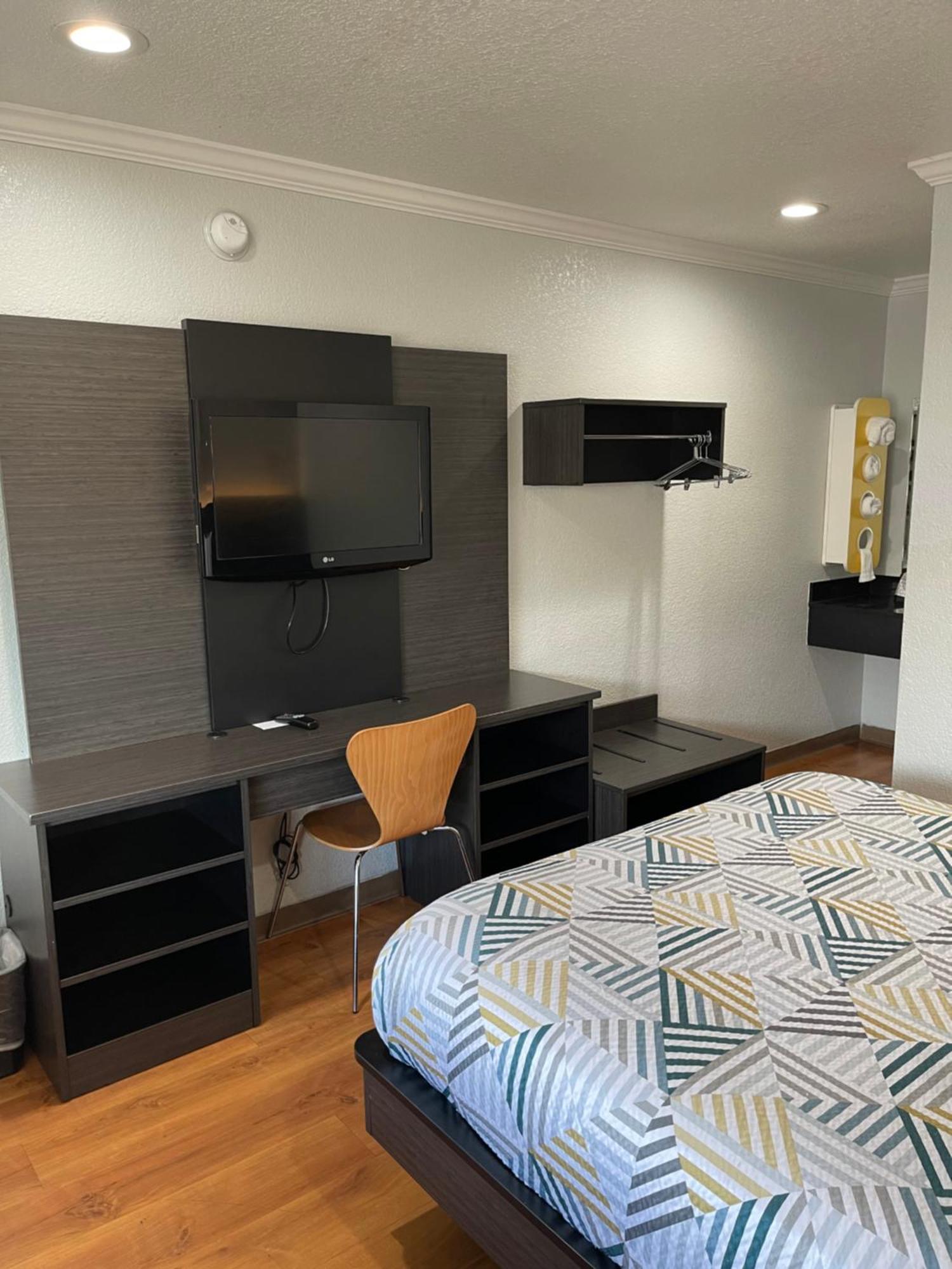 Motel 6 Sacramento, Ca - Downtown Eksteriør bilde